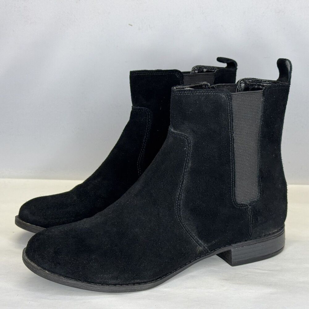 Isaac Mizrahi Gloria Chelsea‎ Ankle Boots Womens Size 7 M Black Suede Leather